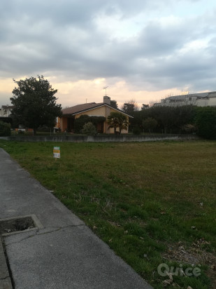Terreno residenziale a Vazzola foto-8239