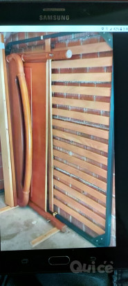 LETTO MATRIMONIALE PARI AL NUOVO STRUTTURA IN LEGNO MASSICCIO COMPLETO DI RETE A foto-10525