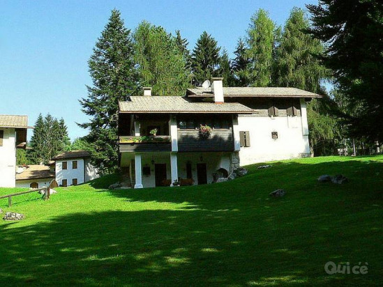 SPLENDIDA VILLA SINGOLA CON AMPIO GIARDINO - NEVEGAL, BELLUNO foto-71143
