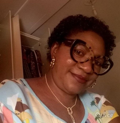 cerco lavoro come badante colf anche 24/24 foto-11720