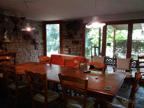 VILLA IN ZONA DI PREGIO foto-13055