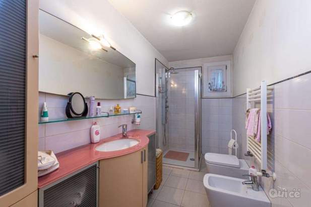 Villa singola dalle generose dimensioni a Casier foto-106941