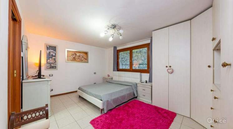 Villa singola dalle generose dimensioni a Casier foto-106942