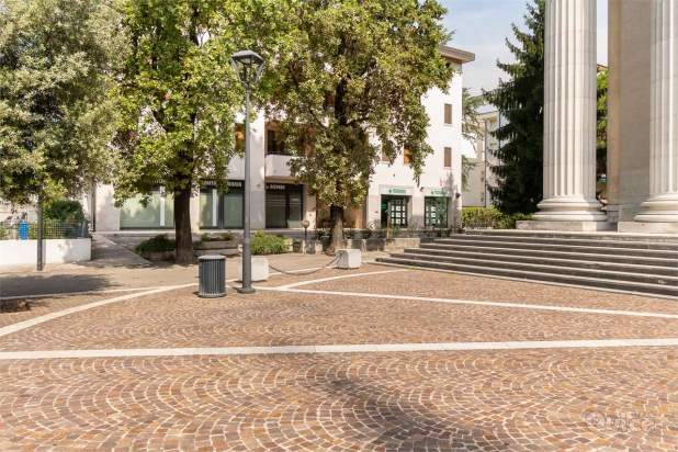 SPAZIO COMMERCIALE IN POSIZIONE STRATEGICA a Treviso foto-107931