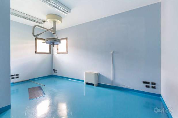 SPAZIO COMMERCIALE IN POSIZIONE STRATEGICA a Treviso foto-107943