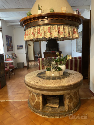 Villa del 900 con annesso capannone foto-130016