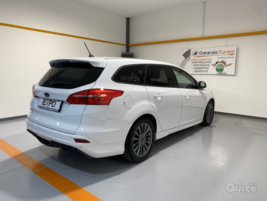 Ford Focus ST Line sw foto-131338