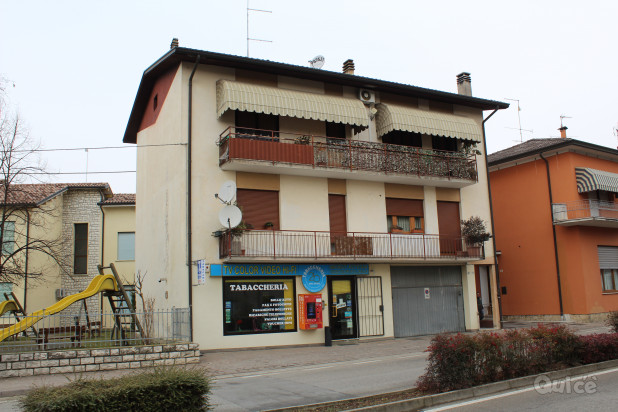 Appartamento tre camere foto-12372