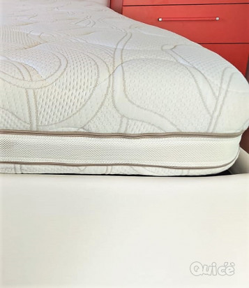 Letto king size comprensivo di rete e materasso foto-148850