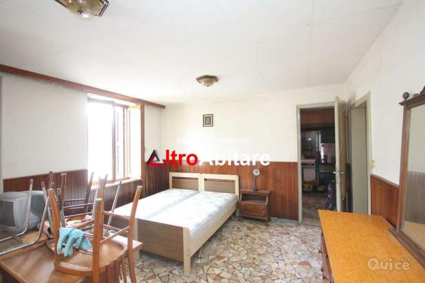 Porzione di testa in corte da ristrutturare. Grand a Borgo Valbelluna foto-153046