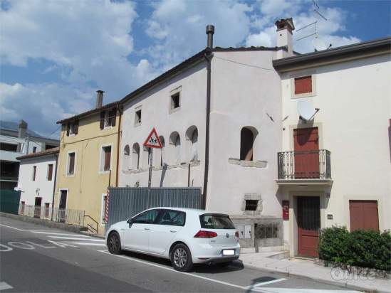 Porzione di CASA in Centro a Vittorio Veneto foto-13684