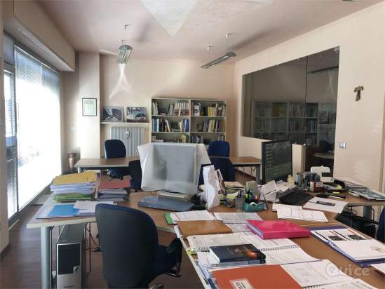 UFFICIO-NEGOZIO a Meschio a Vittorio Veneto foto-13788