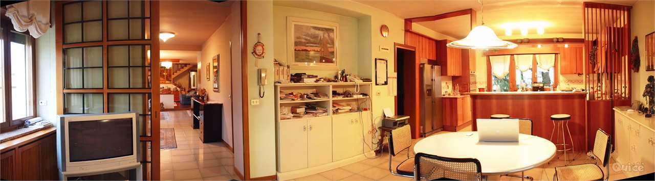 VILLA CON PARCO A VITTORIO VENETO a Vittorio Veneto foto-13931