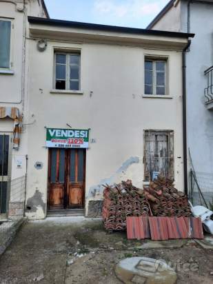 Casa singola in vendita a Roncoferraro (Mantova) foto-172126