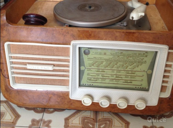 RADIO ANTICA A VALVOLE , MARCA WATT RADIO. ANNO 1952. MATERIALE RADICA DI NOCE  foto-22372