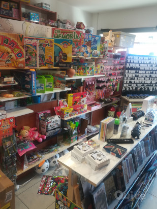 Negozio con attività commerciale foto-16569