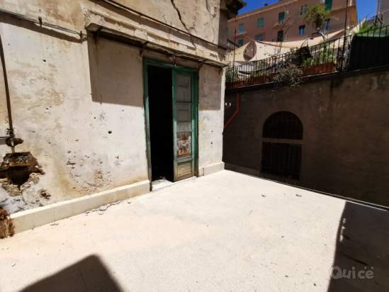 Palazzo in vendita a Palermo (PA) foto-231211