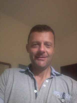 Uomo cerca donna per relazione seria foto-27742