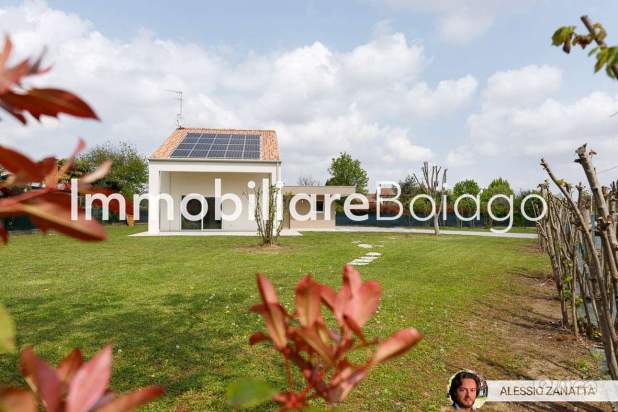 Singola da sogno con 1000 mq di giardino privato a Casier foto-241185