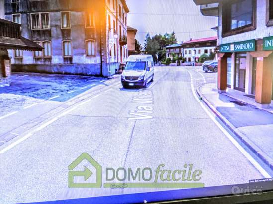 Negozio in vendita a Roana (Vicenza) foto-242356