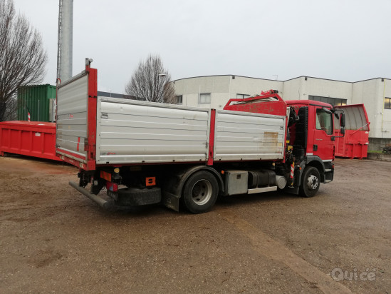 Vendesi autocarro ribaltabile con gru foto-29050