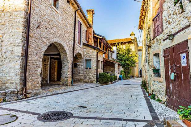 GC977 LAGHI DI REVINE RUSTICO DA RISTRUTTURARE a Revine Lago foto-29626