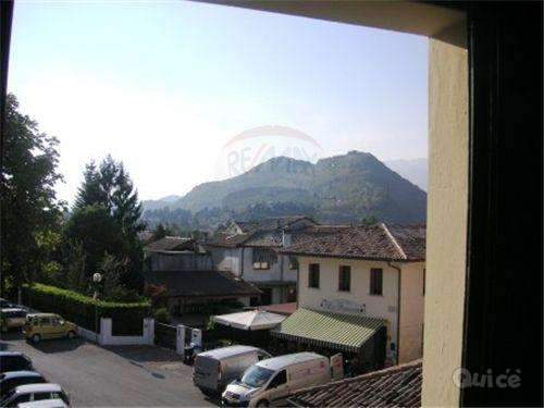 Casa singola di notevole metratura a Pieve di Soligo foto-257495