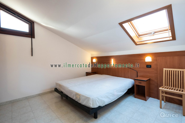 Lignano, appartamento trilocale mansardato tra il centro e la spiaggia foto-267045