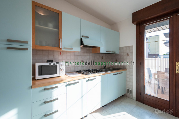 Lignano, appartamento trilocale mansardato tra il centro e la spiaggia foto-267037