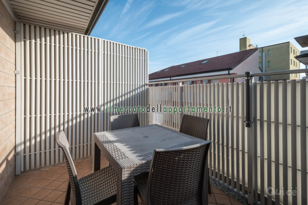 Lignano, appartamento trilocale mansardato tra il centro e la spiaggia foto-267042