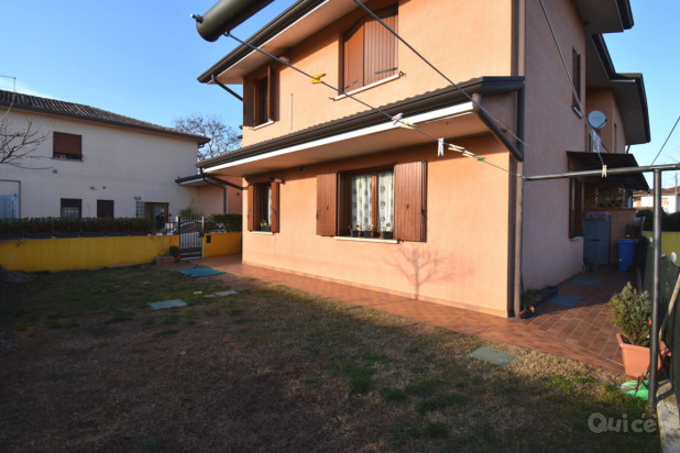 APPARTAMENTO PIANO TERRA SPRESIANO foto-2058