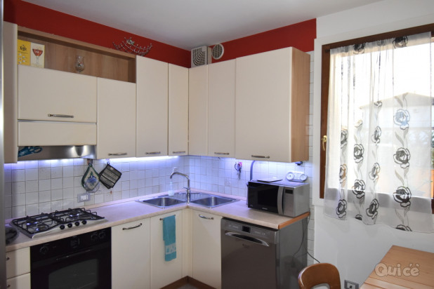 APPARTAMENTO PIANO TERRA SPRESIANO foto-2052