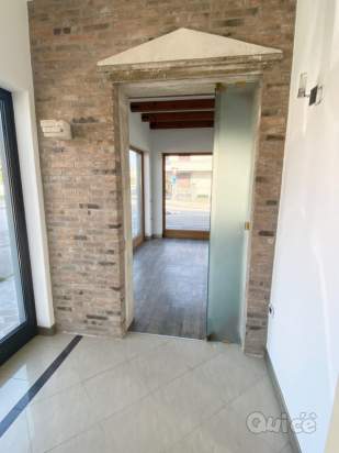 Negozio in vendita a Camposampiero (Padova) foto-296726