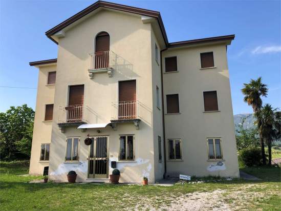 Vendiamo CASA CON GIARDINO Ex B&B a Cappella M. a Cappella Maggiore foto-306697