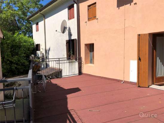 Vendiamo RISTORANTE-TRATTORIA con Abitazione a Vittorio Veneto foto-306979