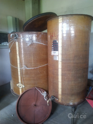 Botti vino vetroresina torchio damigiane spremitrice elettrica ecc.. foto-35936