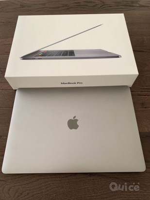MacBook Pro da 15 pollici con Touch Bar foto-36607