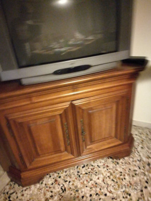 Vendo angolare in legno massiccio  foto-36796