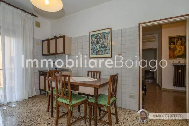 COMODO BICAMERE TV  NORD CON TERRAZZO ABITABILE a Treviso foto-344208