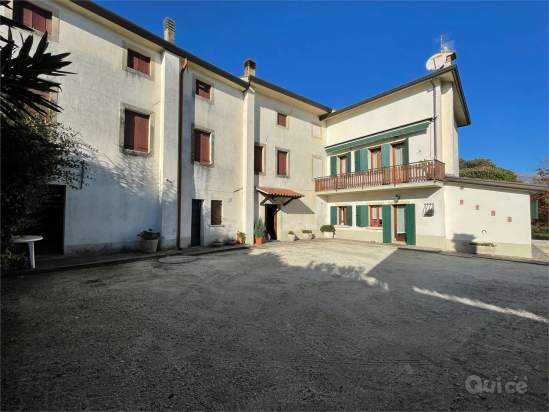 2 ABITAZIONI CON AMPIO GIARDINO A CARPESICA a Vittorio Veneto foto-349303