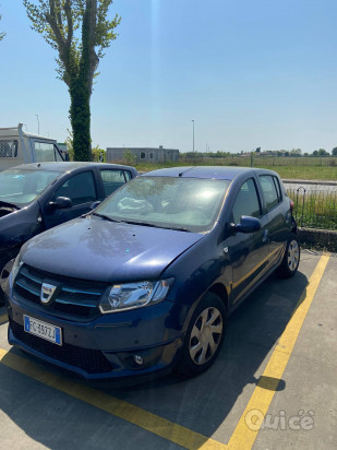dacia sandero per pezzi di ricambio foto-22172