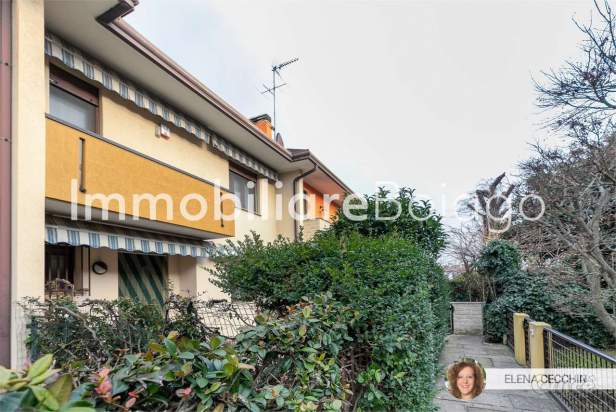 Interessante SCHIERA CENTRALE a Istrana foto-41042