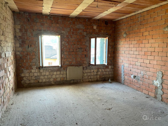 Porzione di casa con giardino - V1479 foto-356445