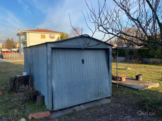 Porzione di casa con giardino - V1479 foto-356431