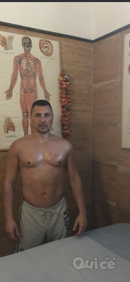 Massaggiatore e fisioterapista. foto-363068