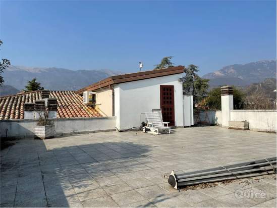 APPARTAMENTO CON SPLENDIDO TERRAZZO AI FRATI a Vittorio Veneto foto-368411