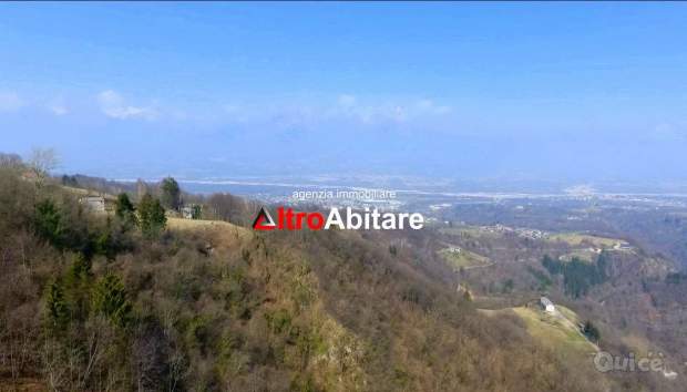 Bosco ceduo di 30.000 mq con rustico da ristruttur a Borgo Valbelluna foto-380182