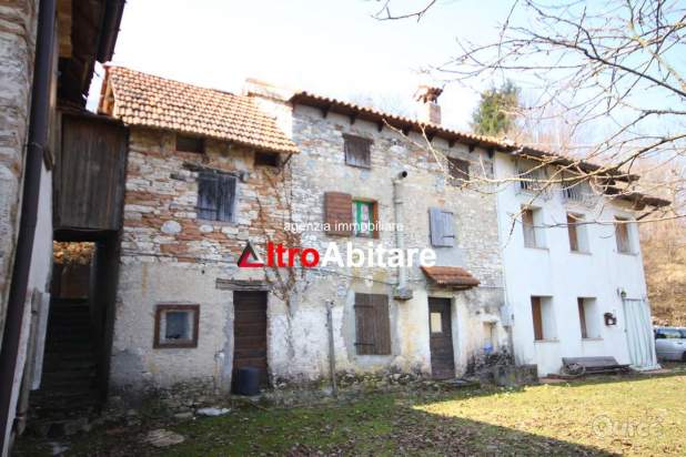 Bosco ceduo di 30.000 mq con rustico da ristruttur a Borgo Valbelluna foto-380184