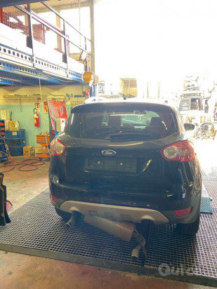 Ford Kuga del 2011 2.0 diesel  per pezzi di ricambio  foto-23990