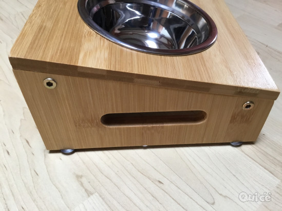 Vendo porta ciotole rialzato per cuccioli  foto-384699